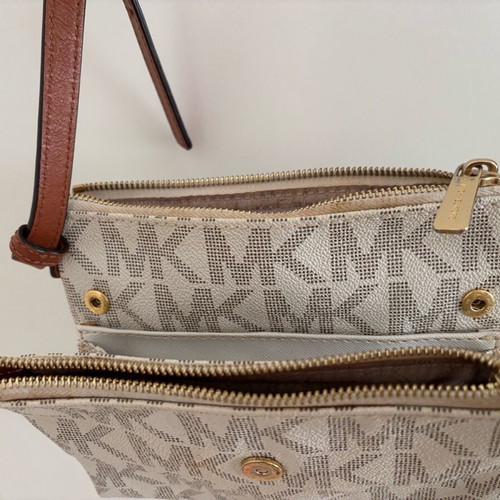 Michael Kors Fulton crossbody bag like new, beige