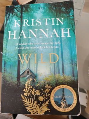 Wild от Kristin Hannah употребяван, английско издание