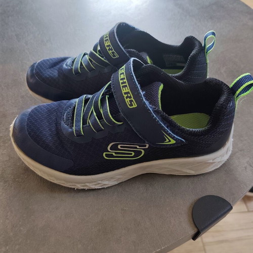 Skechers children's athletic shoes size 30 like new, blue and green