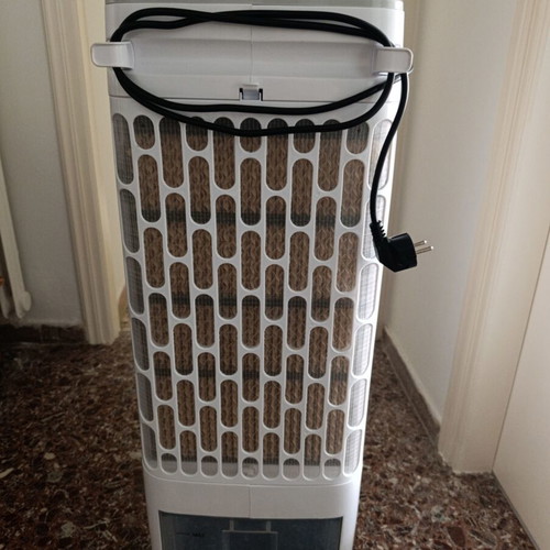 Primo portable air conditioner 9000 BTU, 6 speeds, wheels