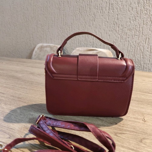 Burgundy crossbody handbag new with strap
