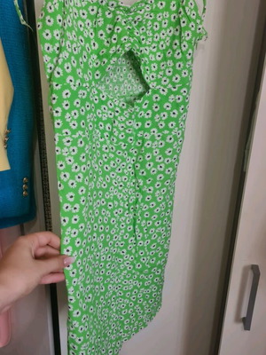 Dress size M like new, green