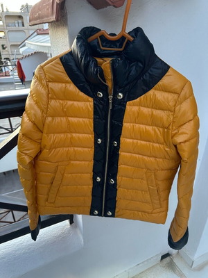 Phard down jacket size small new, black-yellow