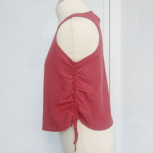 H&M Divided Cherry Sleeveless Crop Top like new, size EUR 40 S/M