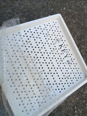 Κλειδοθήκη καινούργια, άσπρη 29×28