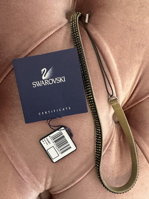Κορδέλα μαλλιών με κρύσταλλα Swarovski σε σουέτ δερμάτινη βάση καινούργια