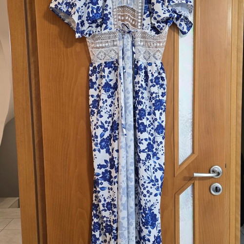 Kimono dress white-blue floral with lace details and belt, like new