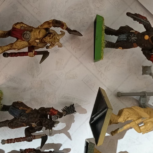 Warhammer Chaos Beastmen Gors 15 plastic figures like new