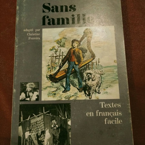 French books used, set of 13 simple Hachette titles