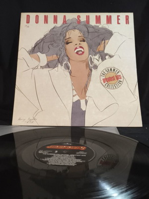 Donna Summer The Summer Collection greatest hits vinyl used, 2 copies