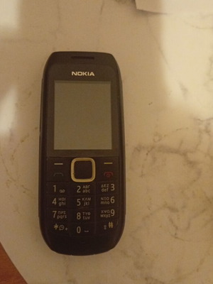 Nokia 3310 old mobile phone, black