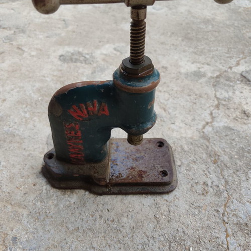 Nina vintage bench press used, cast iron tool for buttons and studs