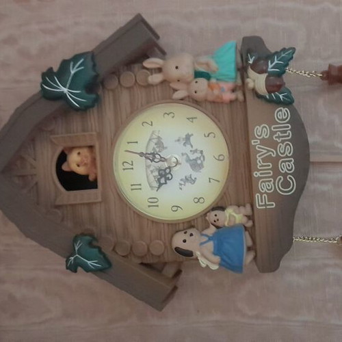 Children's wall clock baby used like new, analog