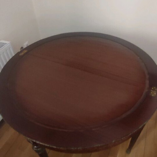 Marquetry round table like new with internal extension