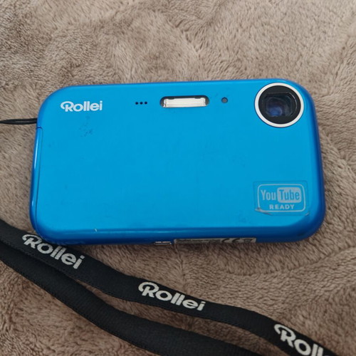Rollei Flexline 100 touch 10mpxl digital camera used with case and memory card