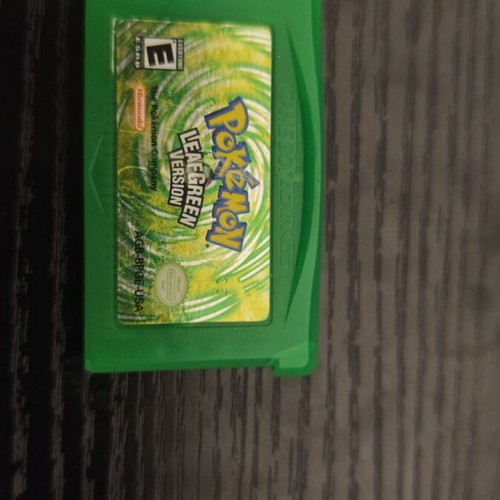 Pokémon LeafGreen Version Nintendo Game Boy Advance cartridge like new