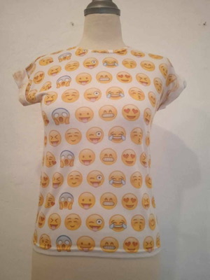 Emoji T-shirt used, size M (38/10)