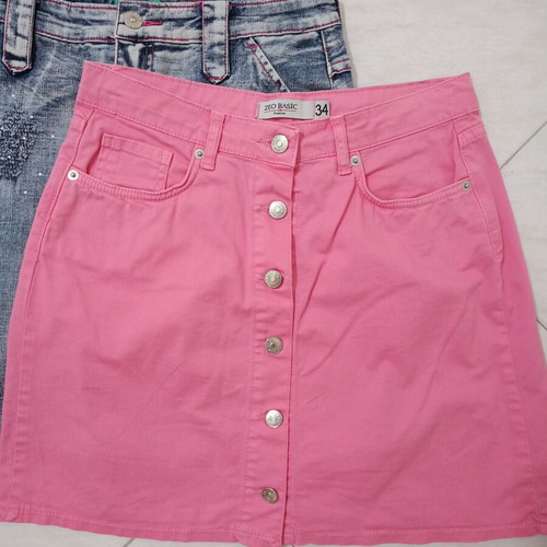 Mini denim skirts pack of 4 size M like new