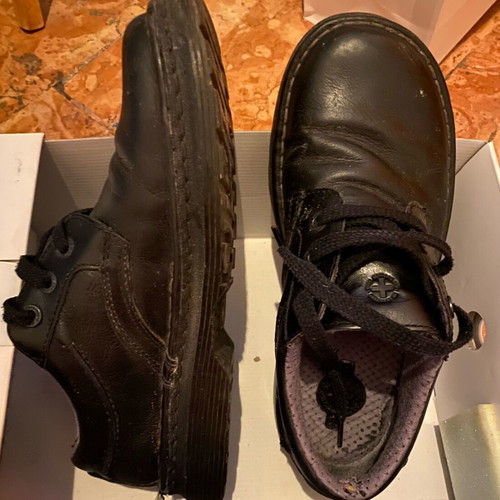 Dr. Martens black leather shoes used size 43