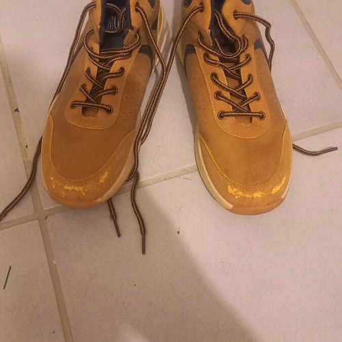 Voi Noi Kids' Boots Size 35 Used With Front Wear