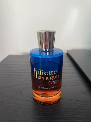 Juliette Has A Gun Vanilla Vibes perfume used 100 ml Eau de Parfum