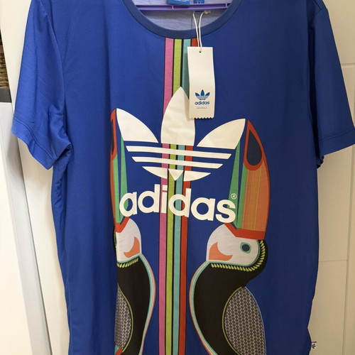 Adidas T-shirt new, size M