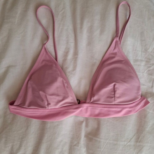Pink bikini top like new, triangle with metal clasp