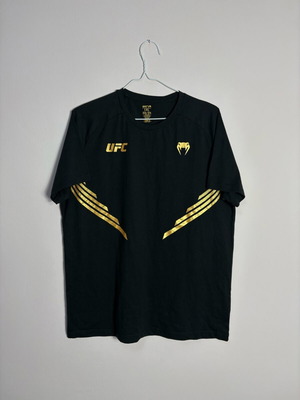 UFC x Venum training t-shirt like new, size XL