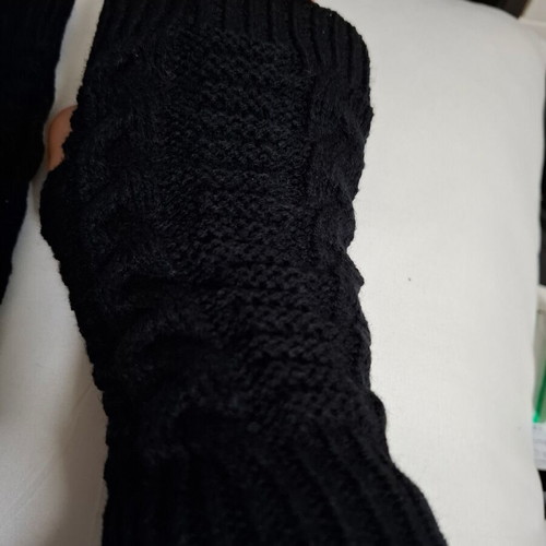 Knitted open finger glove new, black, one size