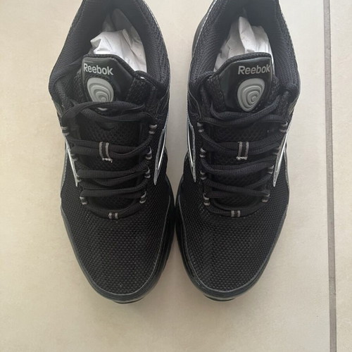 Reebok women's Easy Tone shoes like new, size 38, black