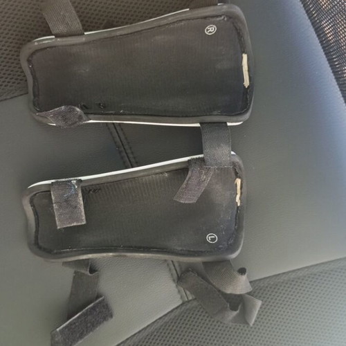Pro Touch shin guards like new