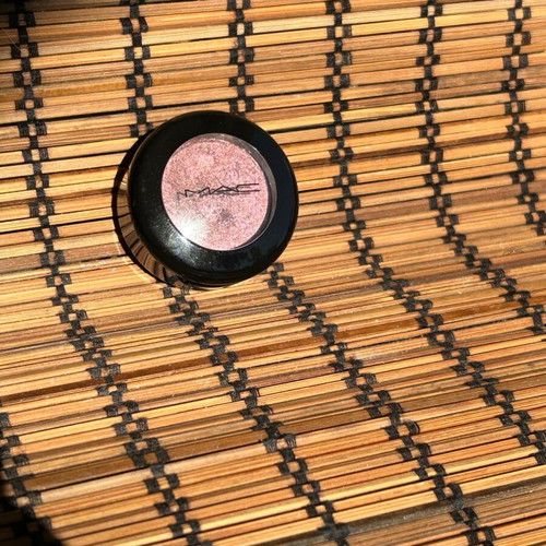 Mac Dazzleshadow Incinerated used metallic eyeshadow