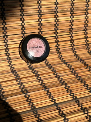Mac Dazzleshadow Incinerated used metallic eyeshadow
