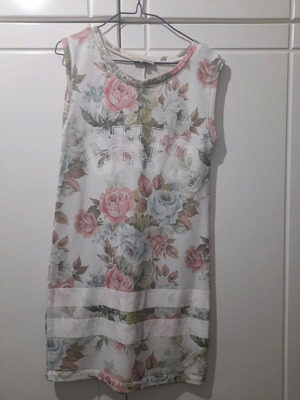 Lynne midi printed dress new with flowers white multicolor size M