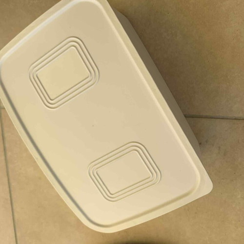 Tupperware set of 6 pieces used in excellent condition