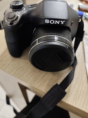 Sony DSC-H300 camera like new