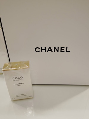 Chanel Mademoiselle Eau de Parfum 35ml new with gifts