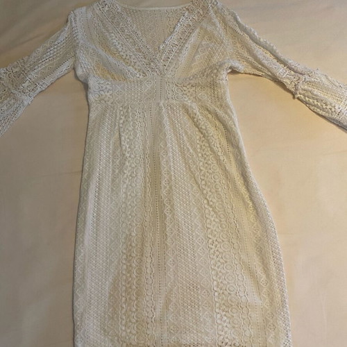 Monti white dress like new size medium