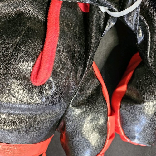 Children's boxing gloves new