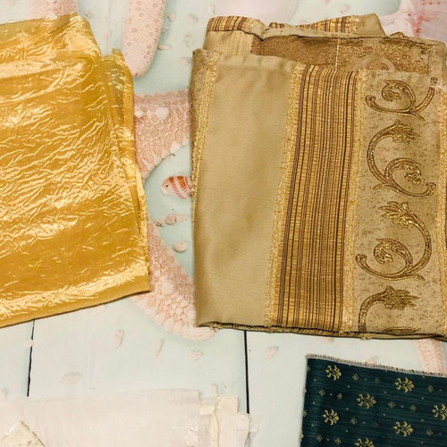 Pack of 8 fabric pieces used, cotton, polyester, polyamide