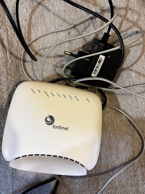 Forthnet router like new for internet with cables