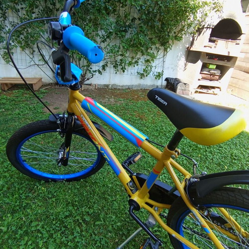 Children's bicycle like new, city type with V-Brakes