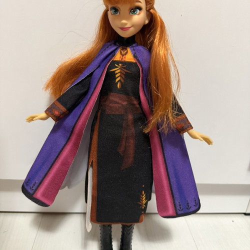 Hasbro 2018 Anna Frozen 2 doll like new with original outfit