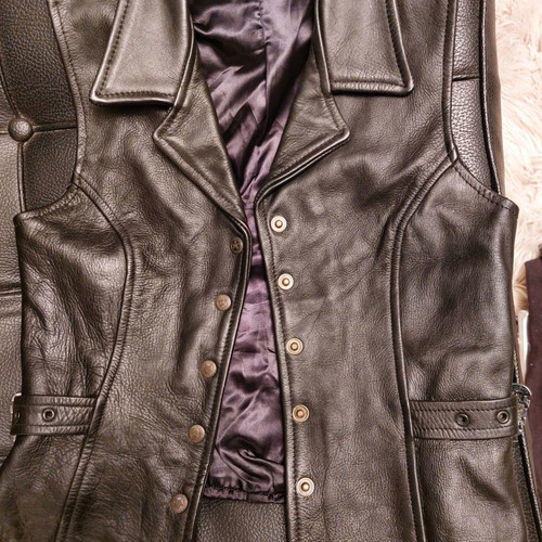 Newton leather vest like new, black, size M