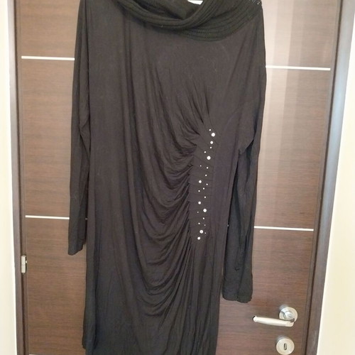 Oltre dress maco with knitted collar and metal details used