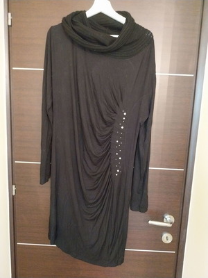 Oltre dress maco with knitted collar and metal details used