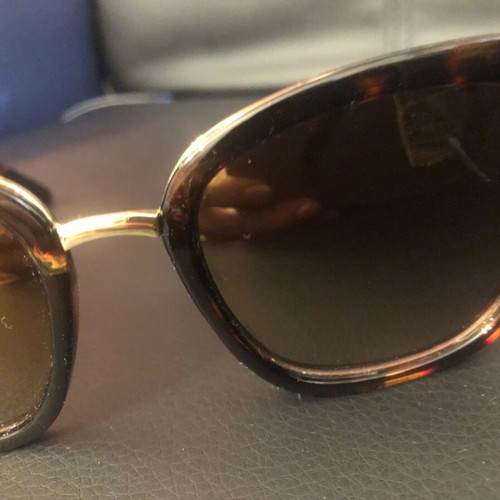 Tortoise sunglasses like new, brown and gold