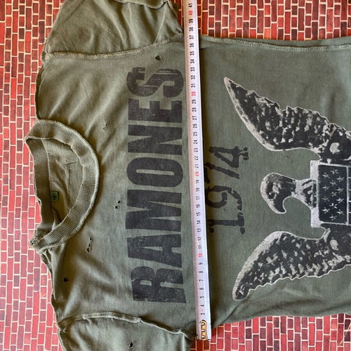 Amplified Ramones khaki t-shirt used, size S/M