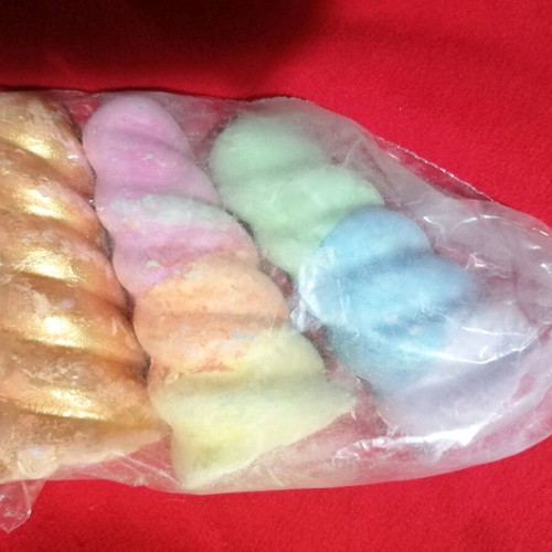 Colored chalks like new, pack of 3 large
