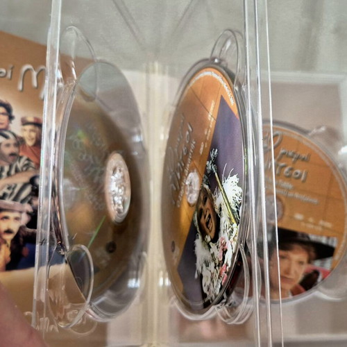 Deka Mikroi Mitsos DVD, dubbed comedy series